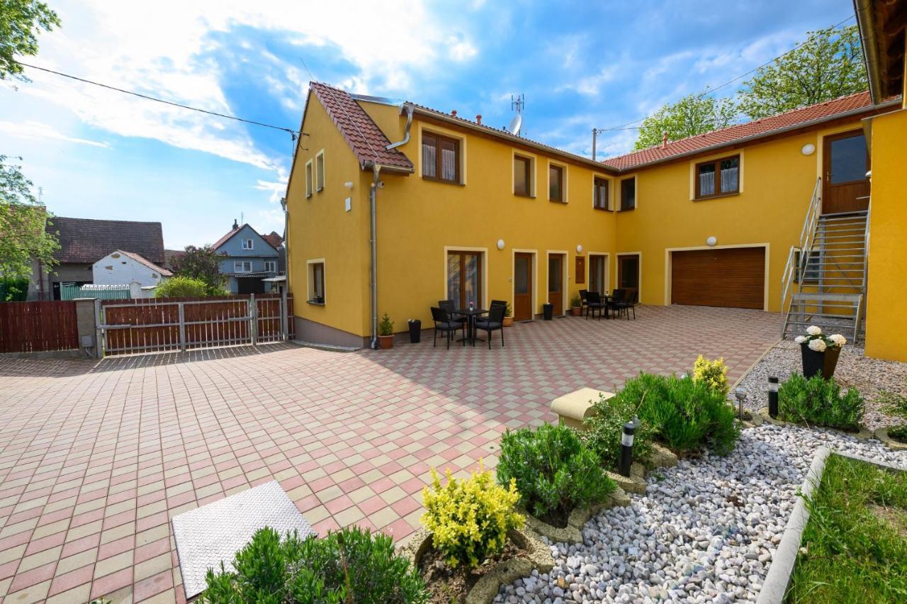 Apartmany Zavetri Losina Ngoại thất bức ảnh